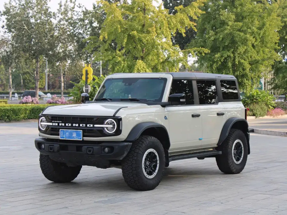 Ford Bronco 2.3T Black Diamond Big Foot Off-Road Edition 2025