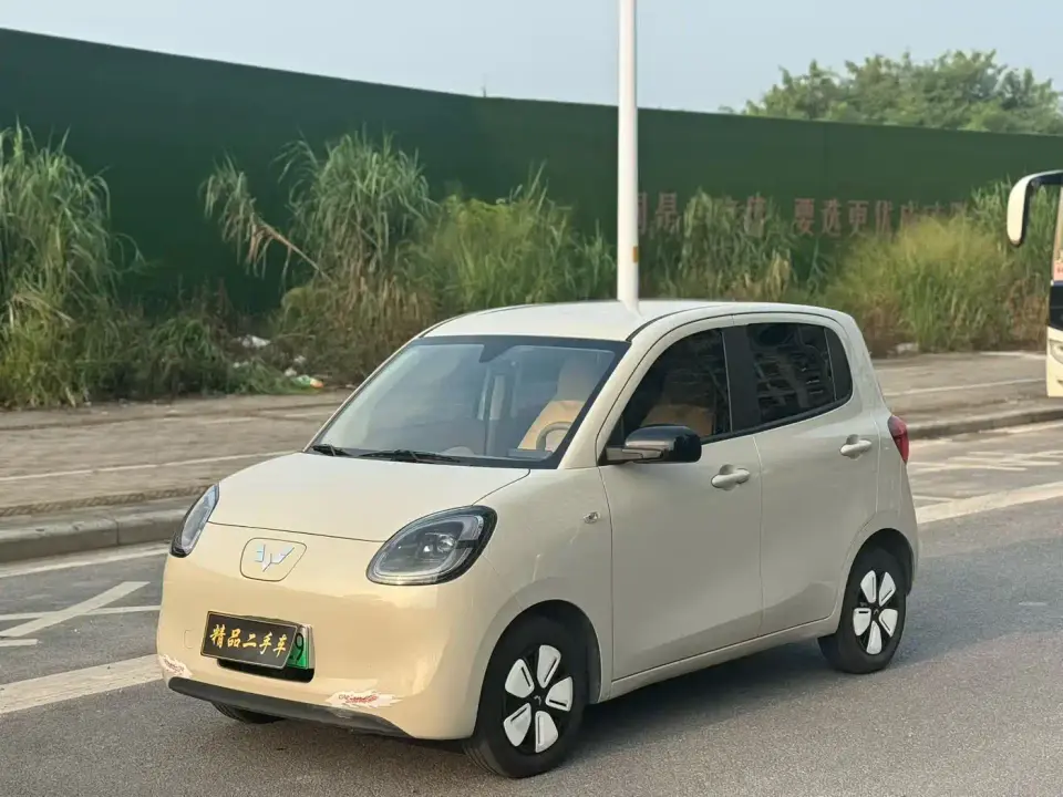 Wuling Motors Hongguang MINIEV 4-Door Advanced 2025