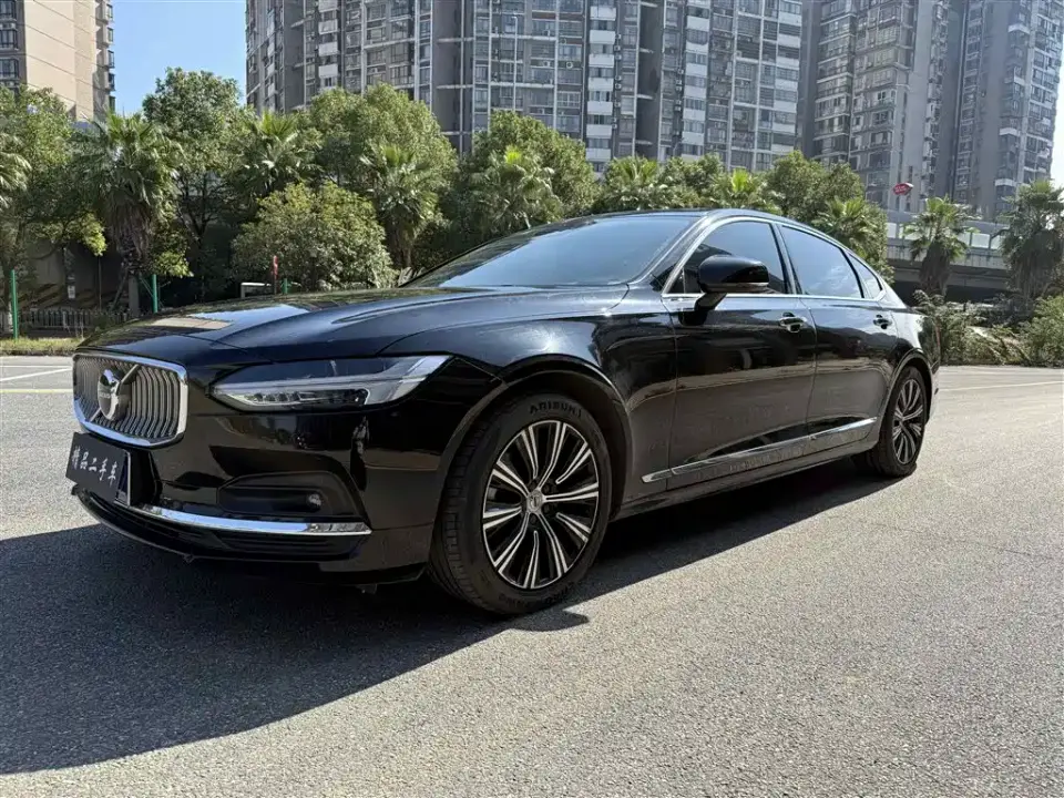 Volvo S90 Model B5 Inscription Luxury Edition 2022