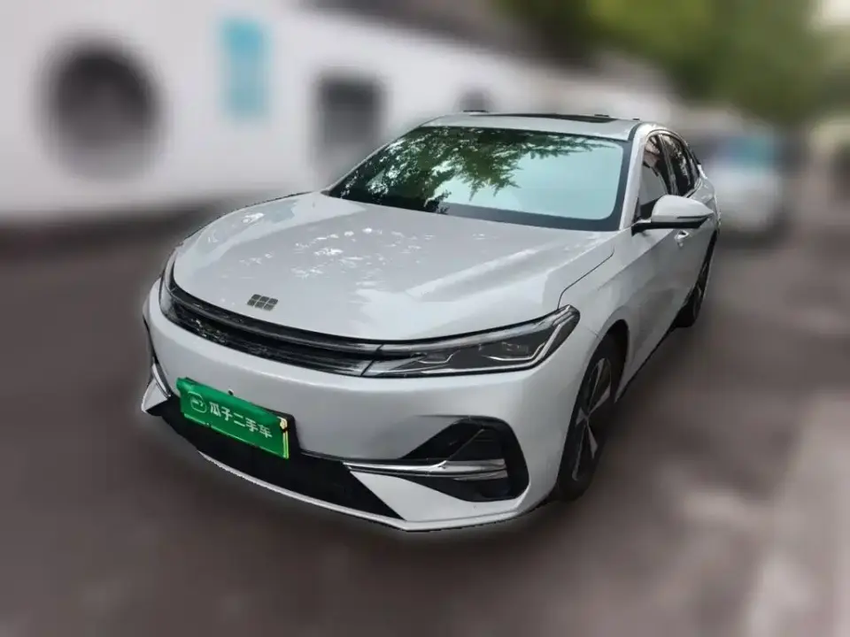 Geely Galaxy Galaxy A7 EM-i 150km Premium Edition 2026