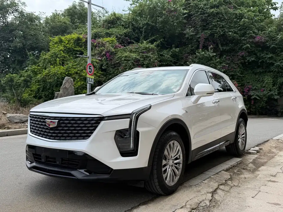 Cadillac XT4 28T 2WD Premium 2025