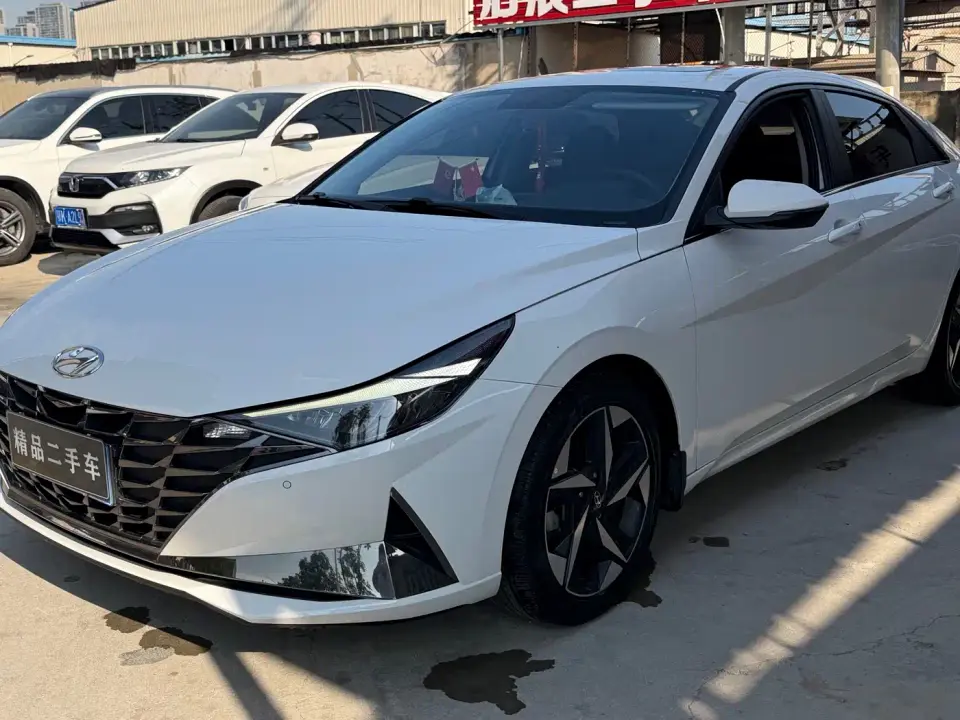 Hyundai Elantra 1.5L CVT GLX Elite Edition 2022