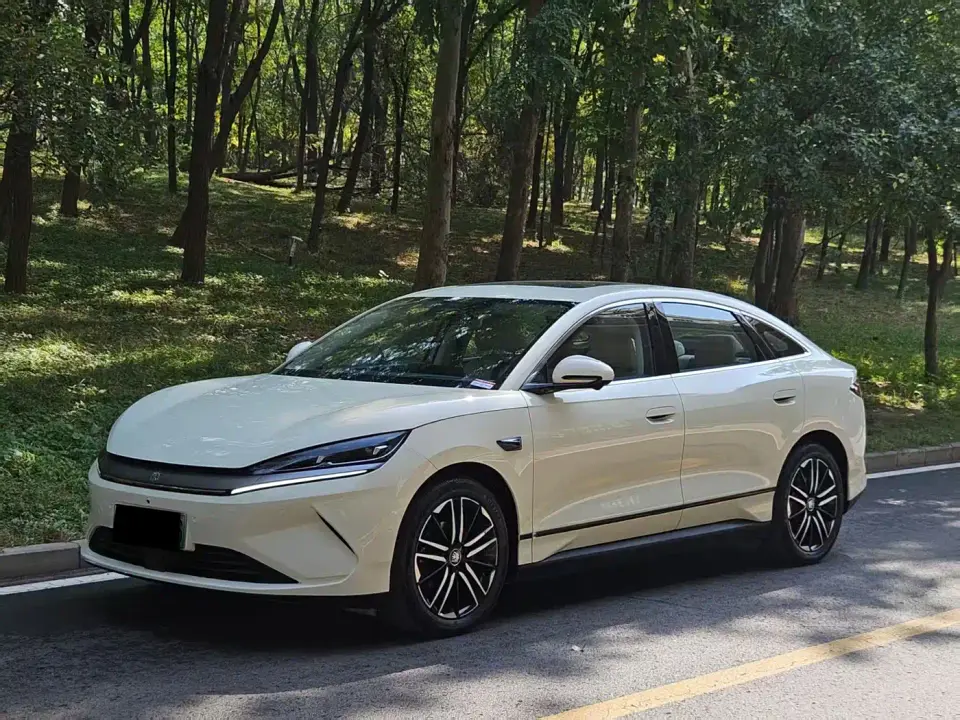 BYD Qin L DM-i Smart Drive Edition 120KM Excellence Type 2025