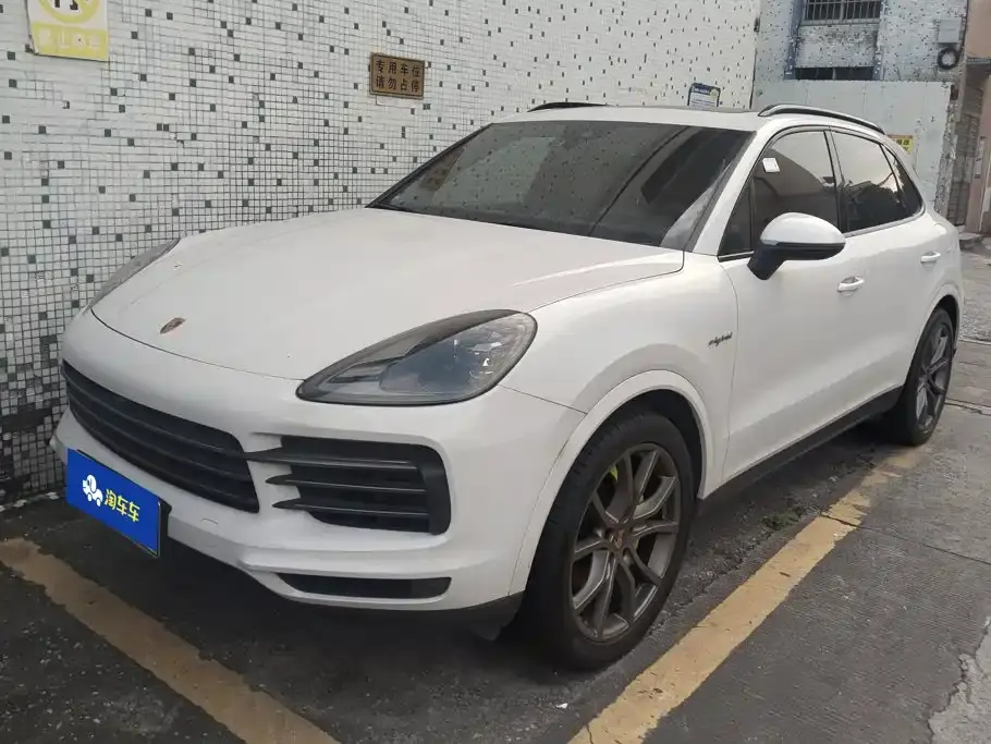 Porsche Cayenne New Energy Cayenne E-Hybrid 2.0T Platinum Edition 2023