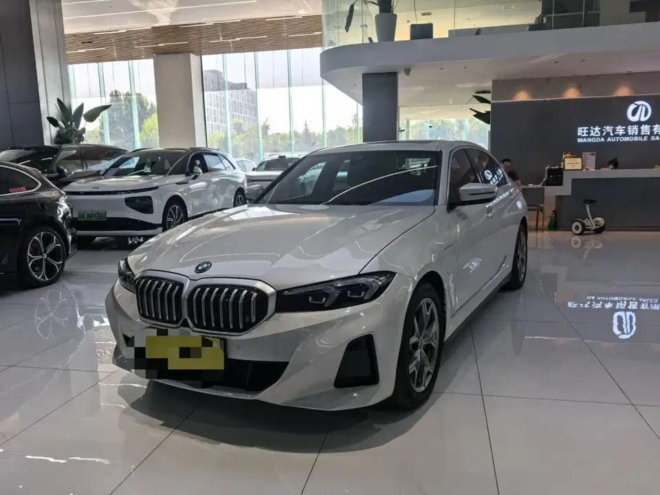 BMW i3 eDrive 35 L 2024