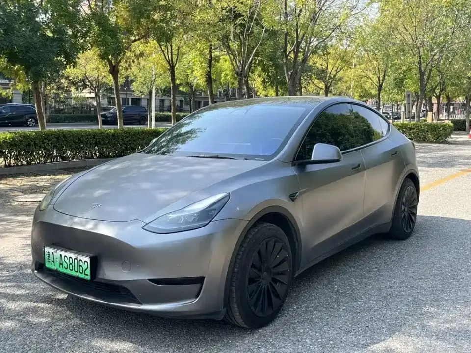 Tesla Model Y Rear-Wheel Drive Version 2023