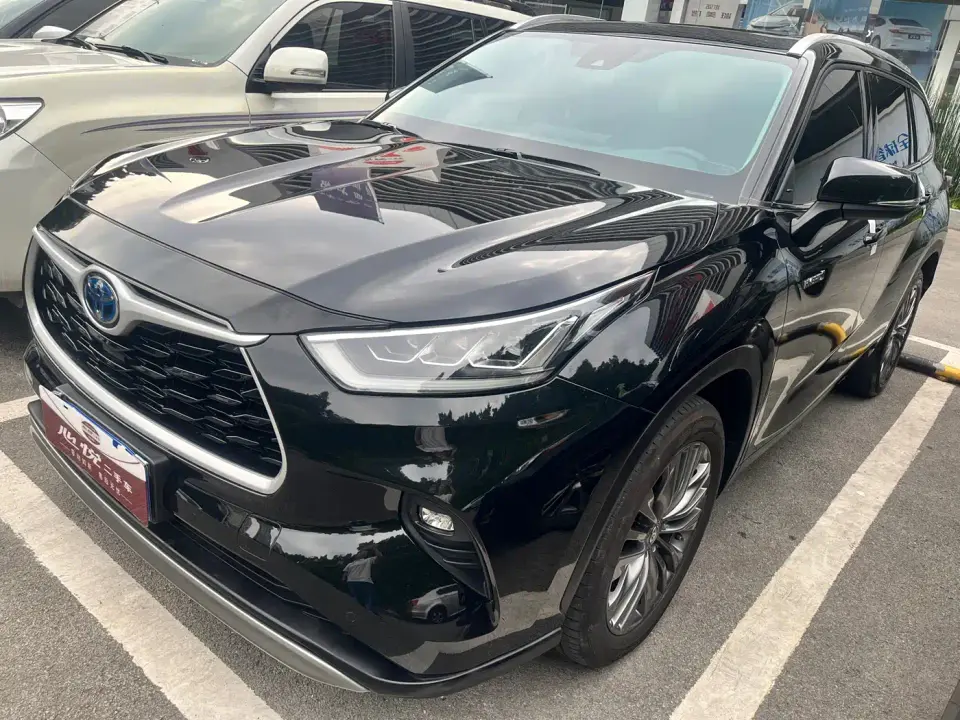 Toyota Highlander Model Dual Engine 2.5L 4WD Premium Edition 7-Seater 2021