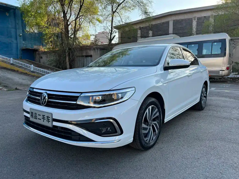 Volkswagen Bora 200TSI DSG Smart Edition 2023