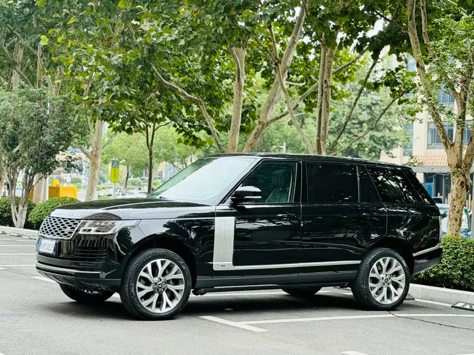 Land Rover Range Rover 3.0 L6 Heritage Extended Classic Edition 2021