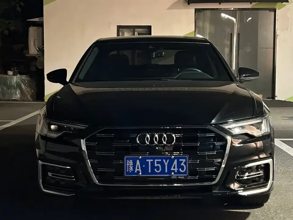 Audi A6L 45 TFSI quattro Premium Sport + Exclusive Package 2025