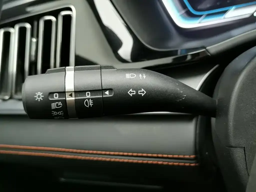 BYD Song PLUS 1.5T Automatic Flagship 2021 — фото 21