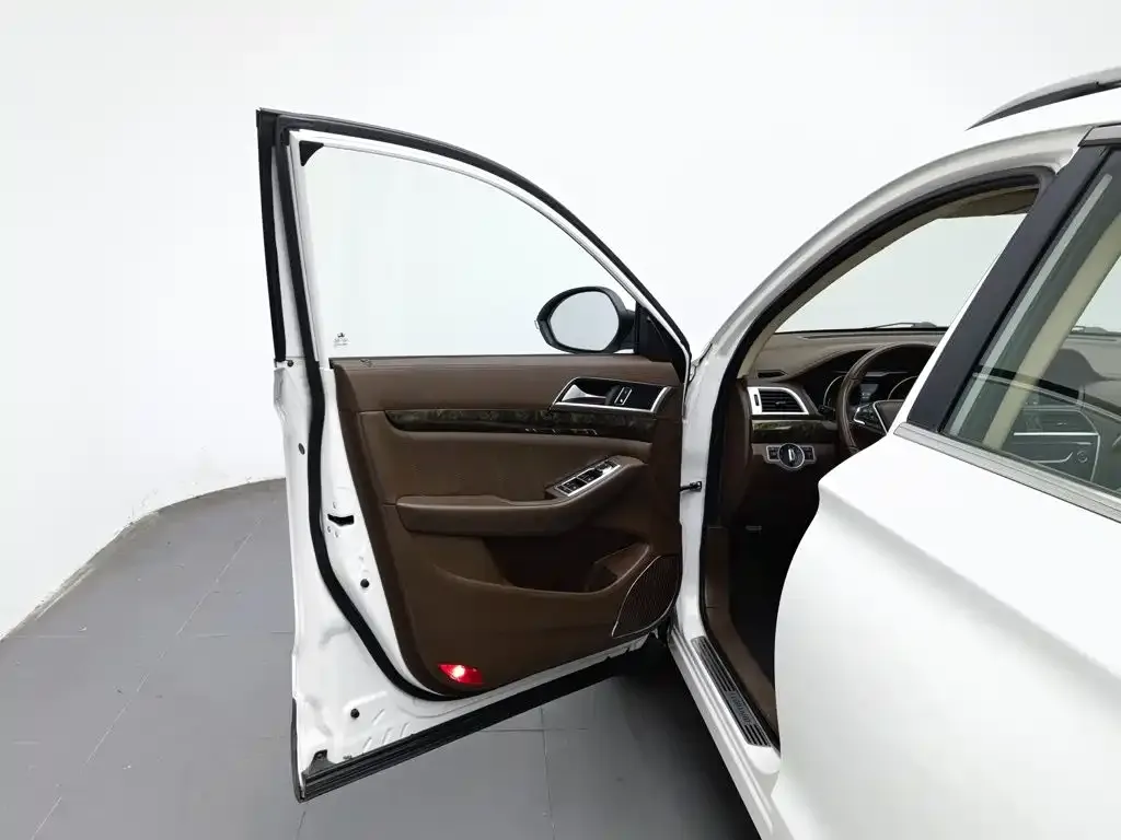 Leopaard CS10 Model 2.0T Automatic Urban Edition 2019 — фото 8