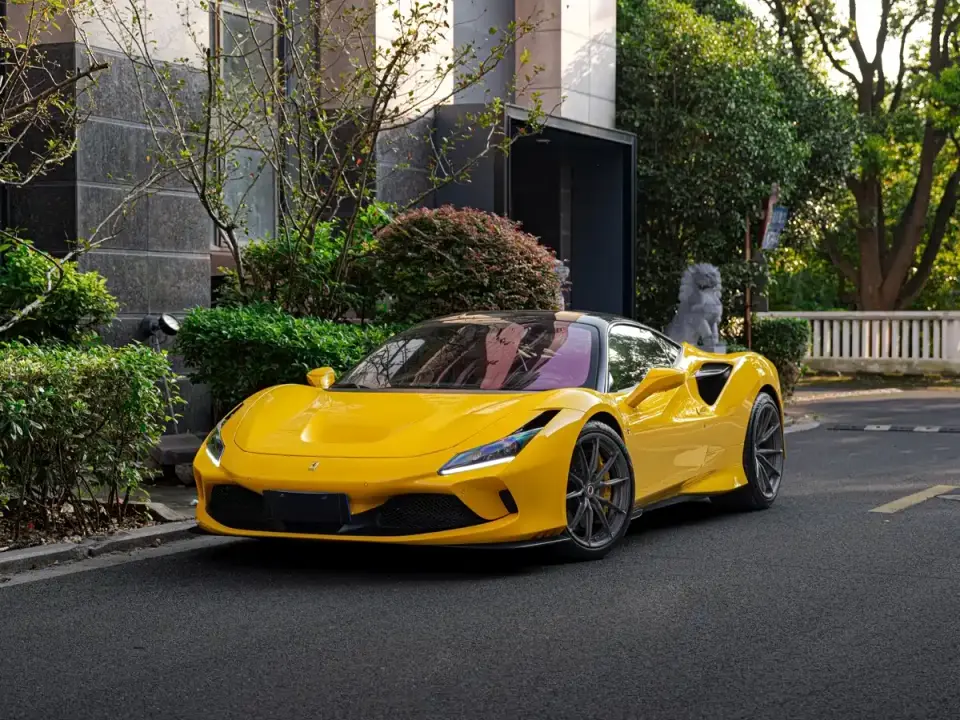 Ferrari F8 Tributo 3.9T V8 2022