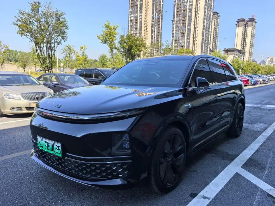 Li Auto L6 Pro 2025
