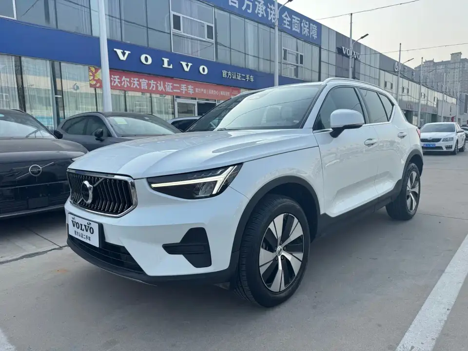 Volvo XC40 B3 Smart Elite Luxury Edition 2024