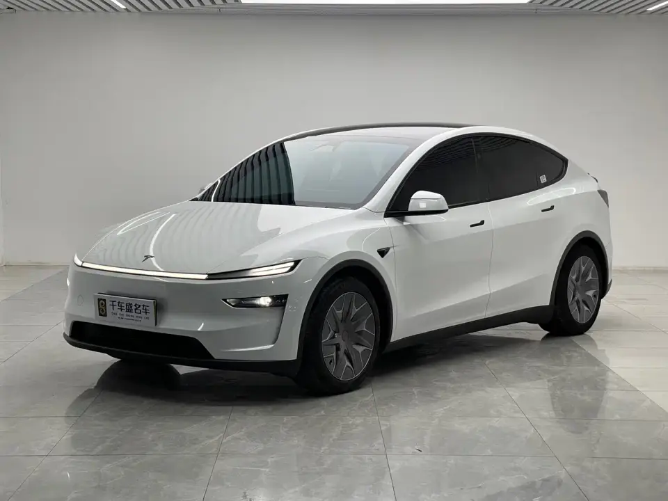 Tesla Model Y L Facelift Long Range AWD 2025