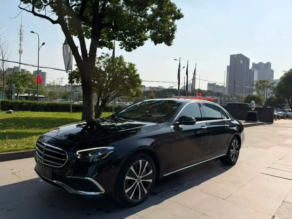 Mercedes-Benz E-Class New Energy E 350 e L Plug-in Hybrid Sedan 2023