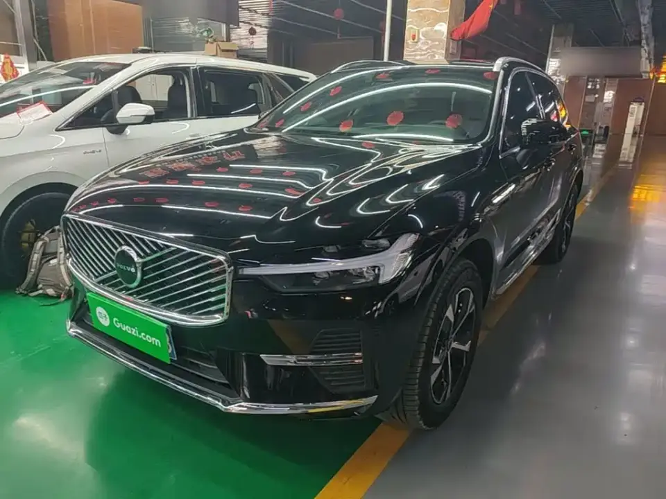 Volvo XC60 Model B5 AWD Smart Elite Luxury 2025