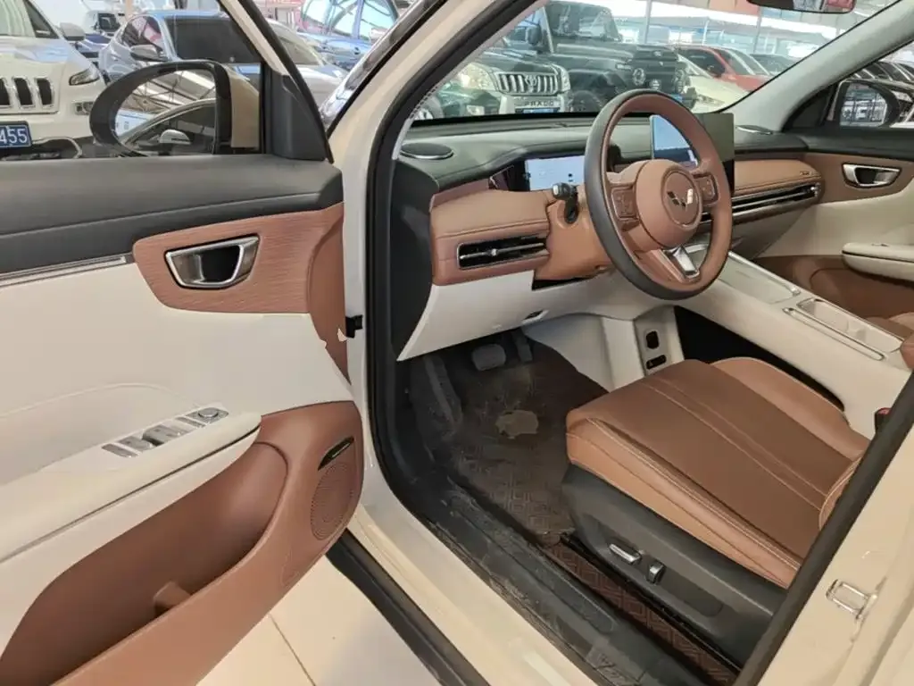 Wuling Motors Wuling Bingo S Model Base Version 2025 — фото 16