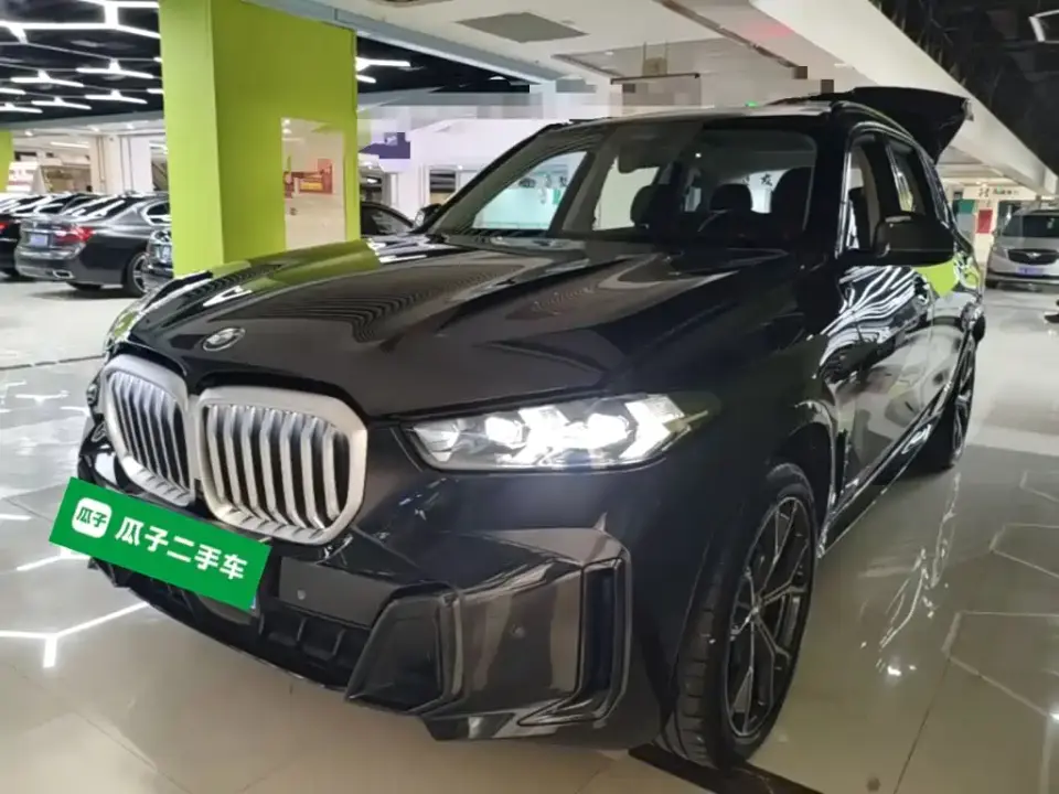 BMW X5 xDrive 30Li Premium M Sport Black Night Package 2024