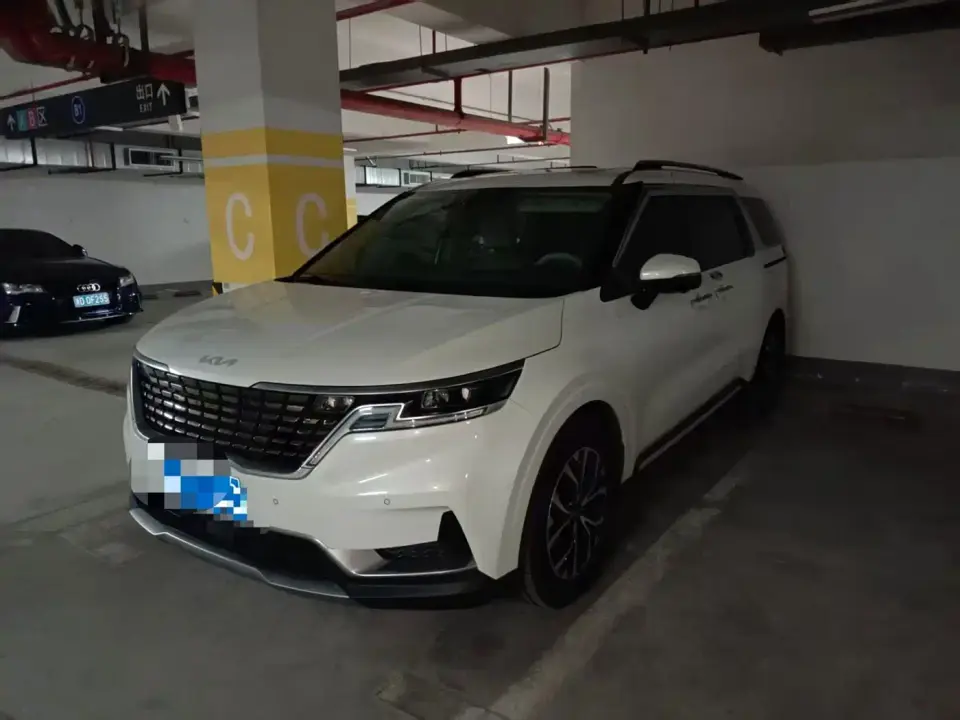 Kia Carnival 2.0T Flagship Edition 2022
