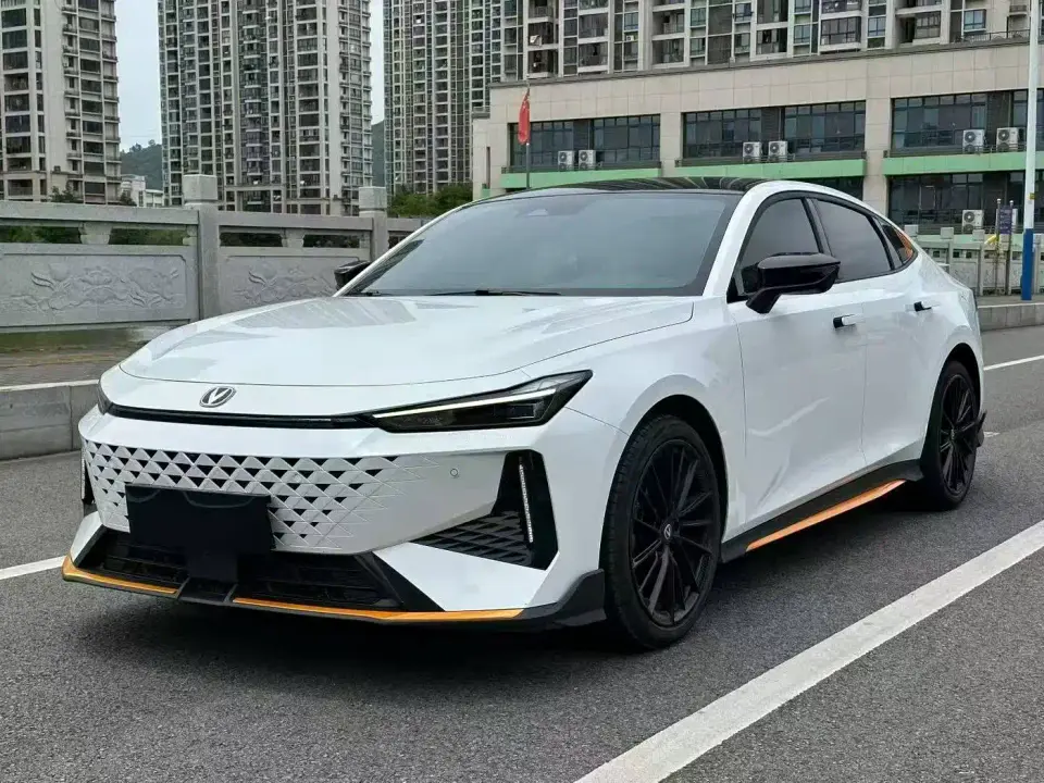 Changan UNI-V 1.5T Deluxe Sport 2024