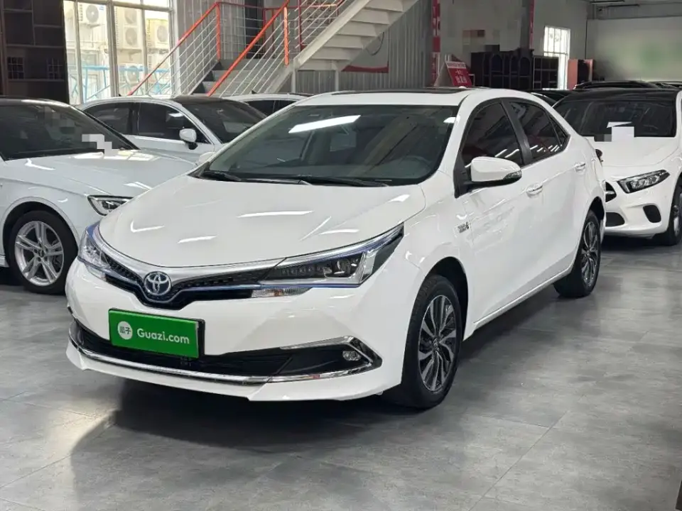 Toyota Corolla Twin Engine E+ 1.8L E-CVT Leading Edition 2022