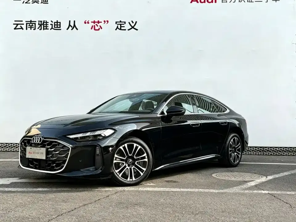 Audi A5L Sportback Model 2.0T Luxury 2025