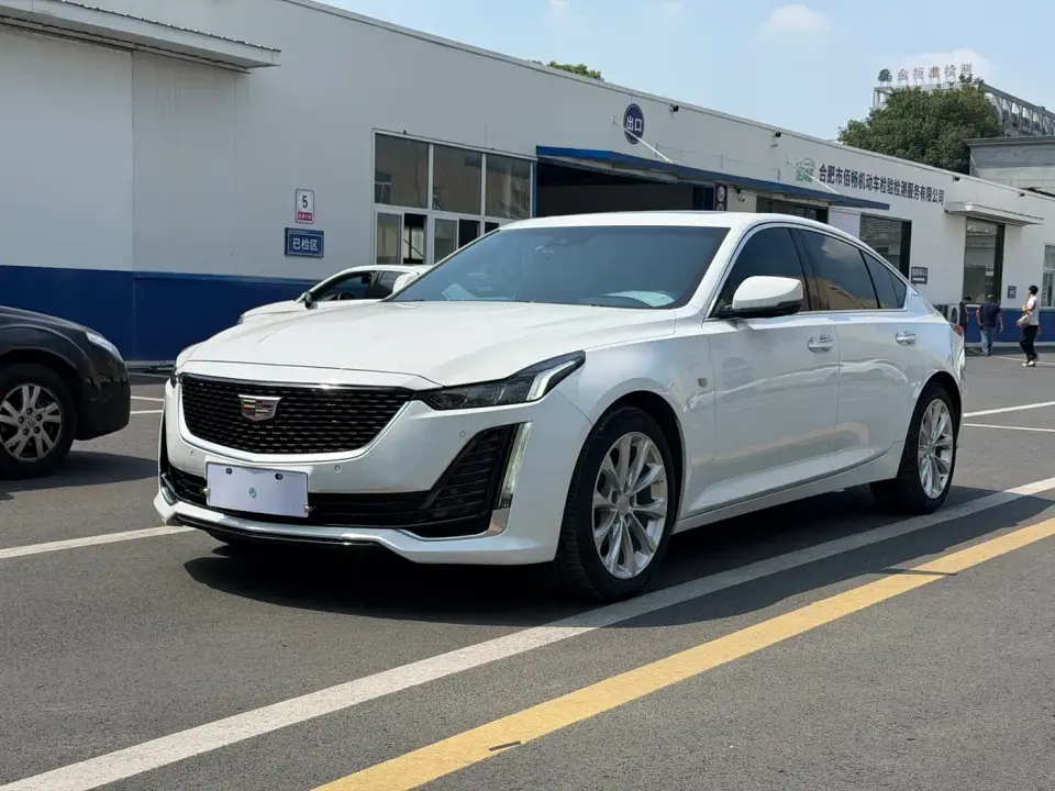 Cadillac CT5 28T Luxury Edition 2022