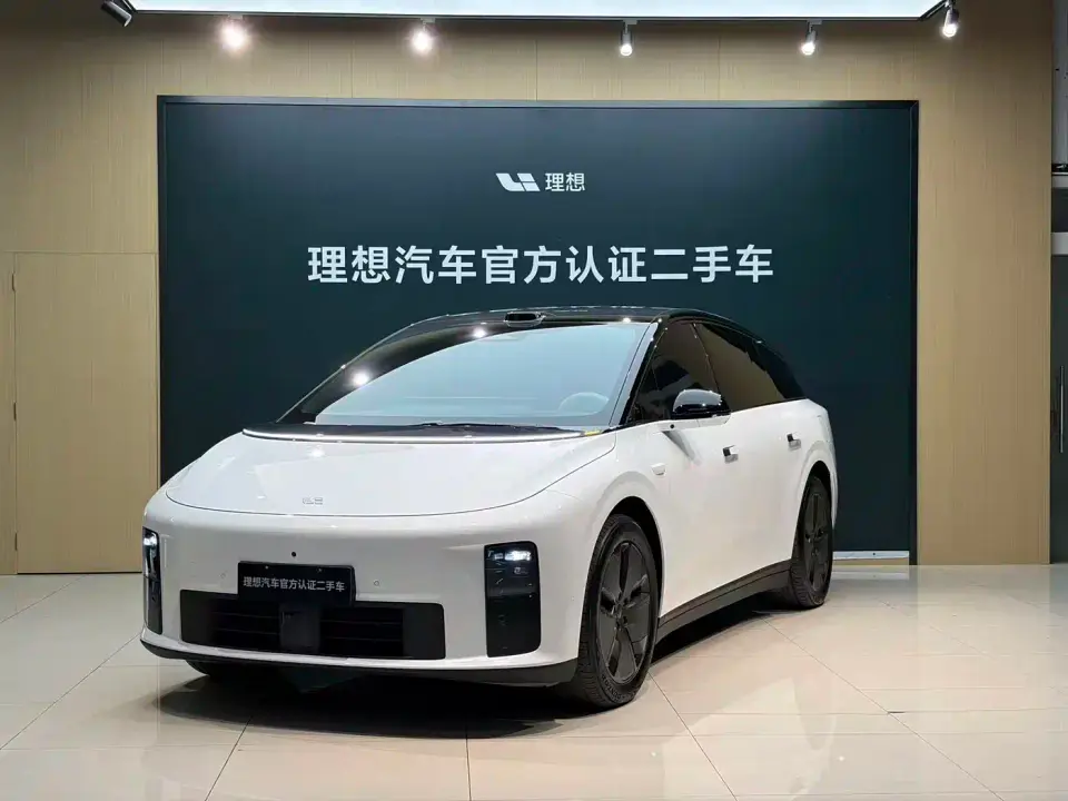 Li Auto i6 2WD Base Model 2026