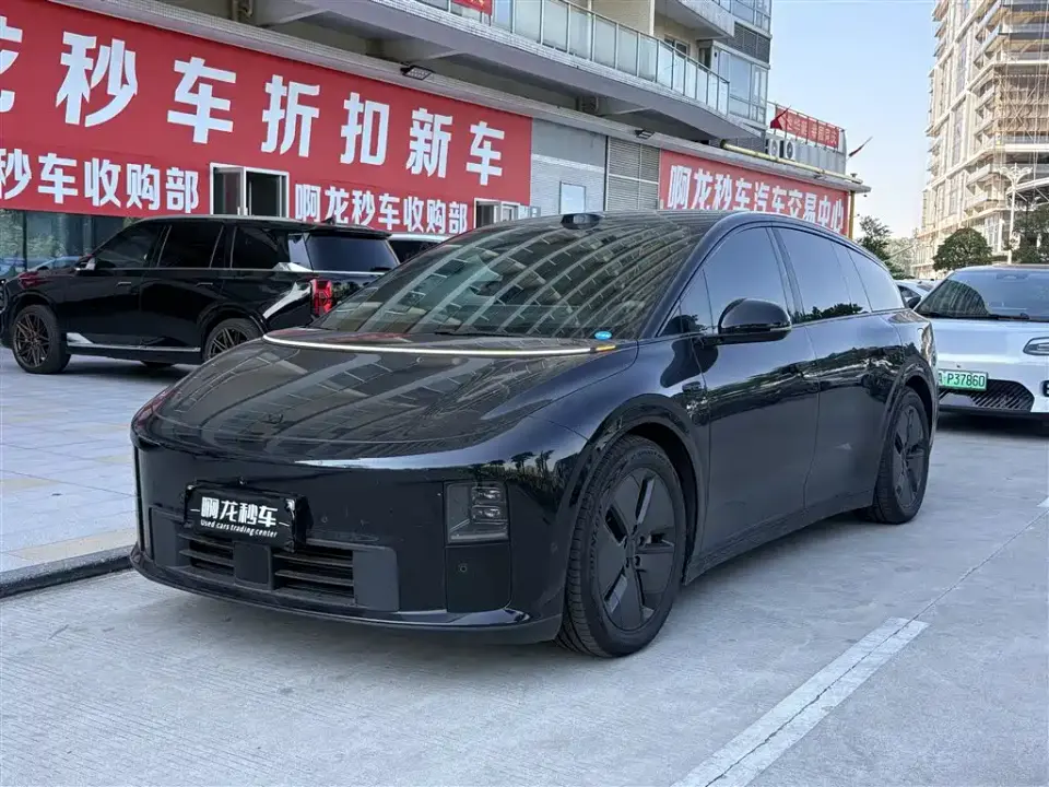 Li Auto i6 2WD Base Model 2026