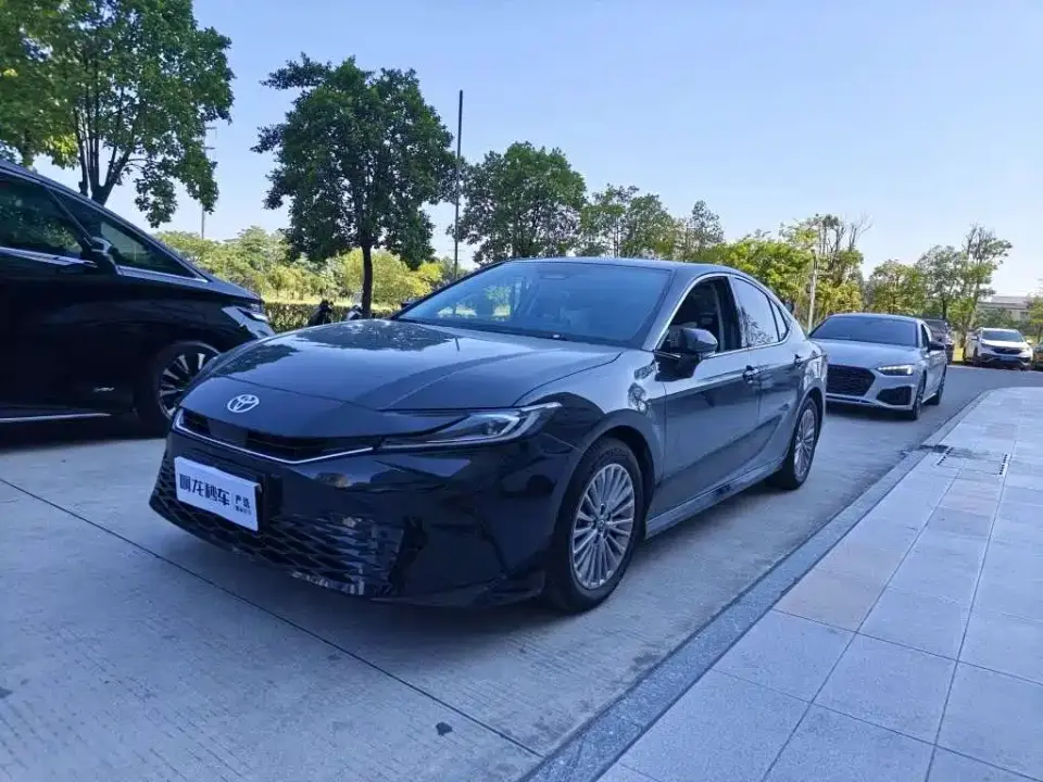 Toyota Camry Model 2.0GVP Luxury Edition 2026