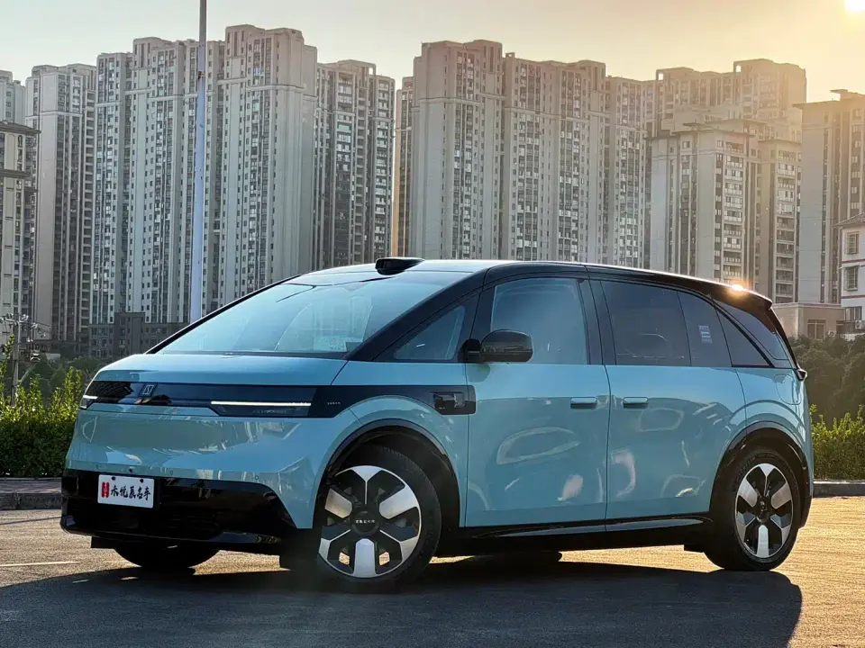 Zeekr MIX Smart Driving Edition 2026