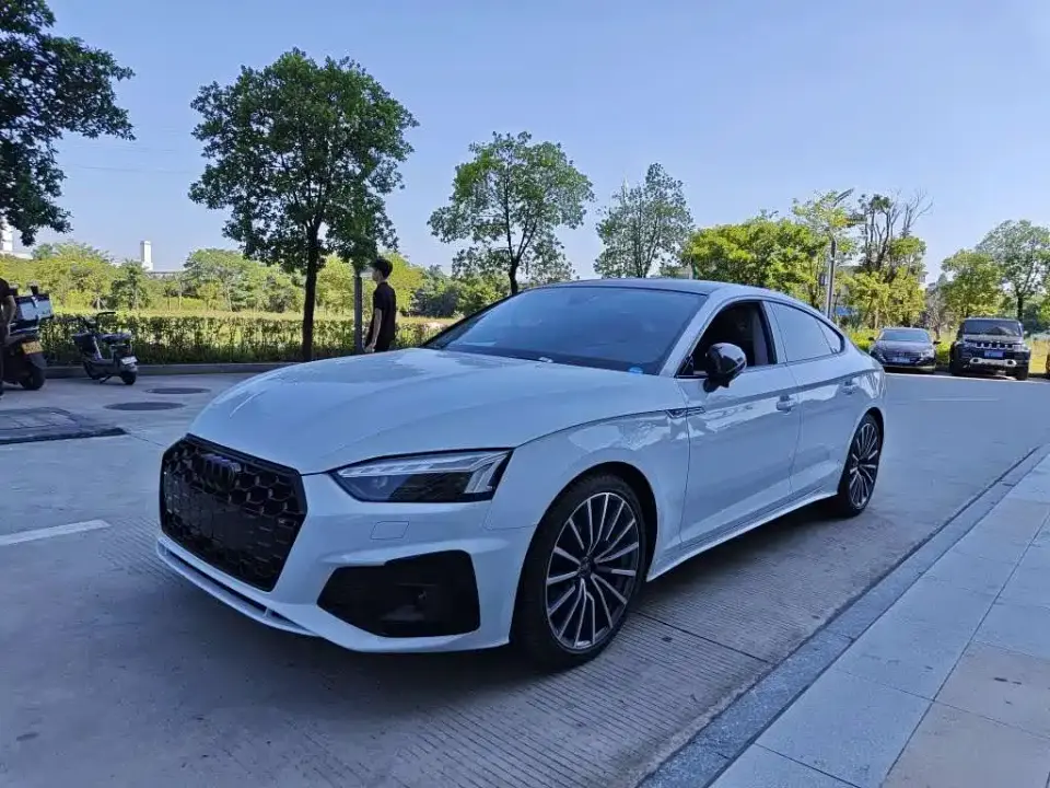 Audi A5 (Import) Sportback 40 TFSI quattro Luxury Dynamic 2025