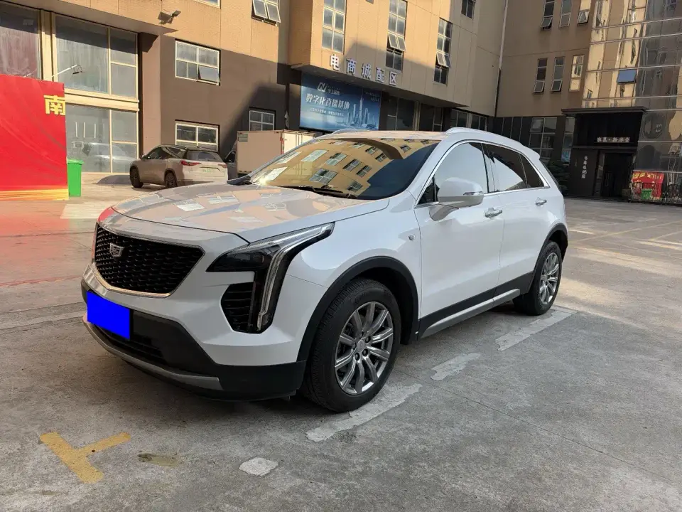 Cadillac XT4 28T FWD Premium Edition 2021