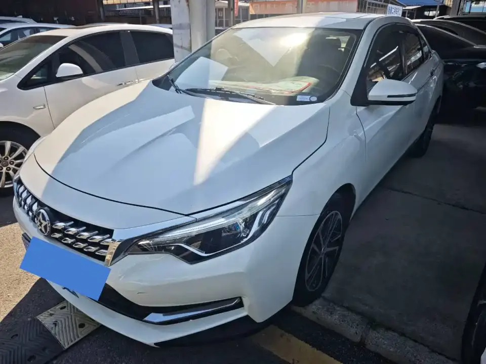 Venucia D60 100K Glory 1.6L XL CVT Chen Ku Edition China V 2019
