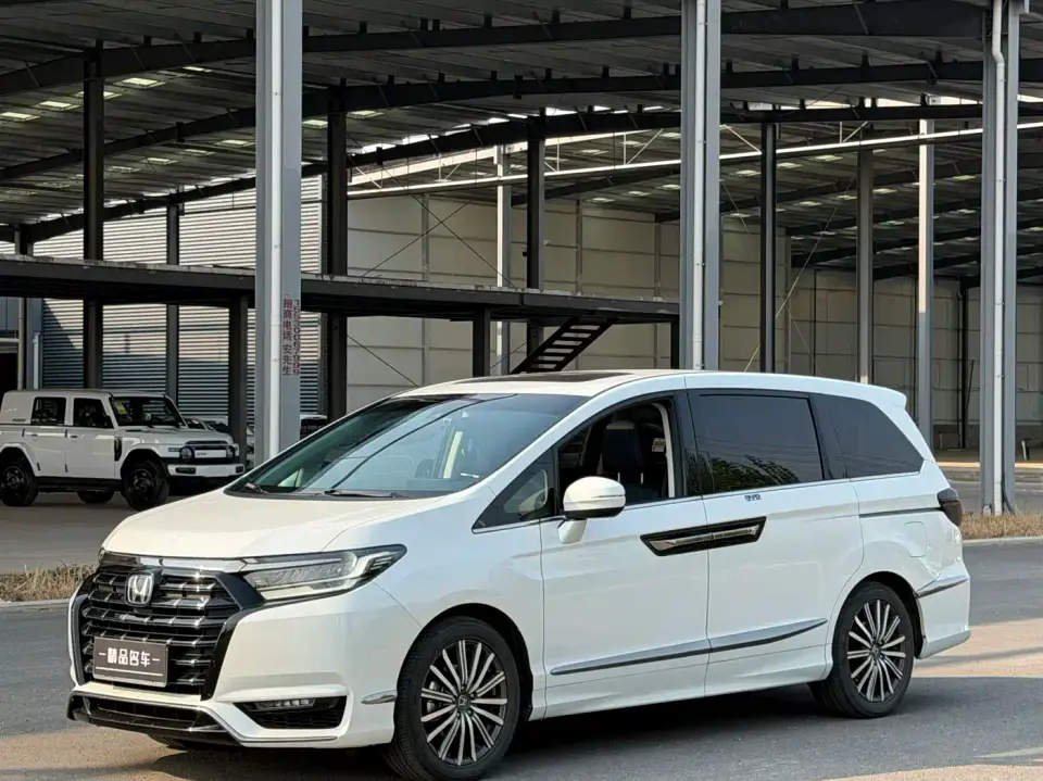 Honda Elysion 2.0L e:HEV Luxury 2023