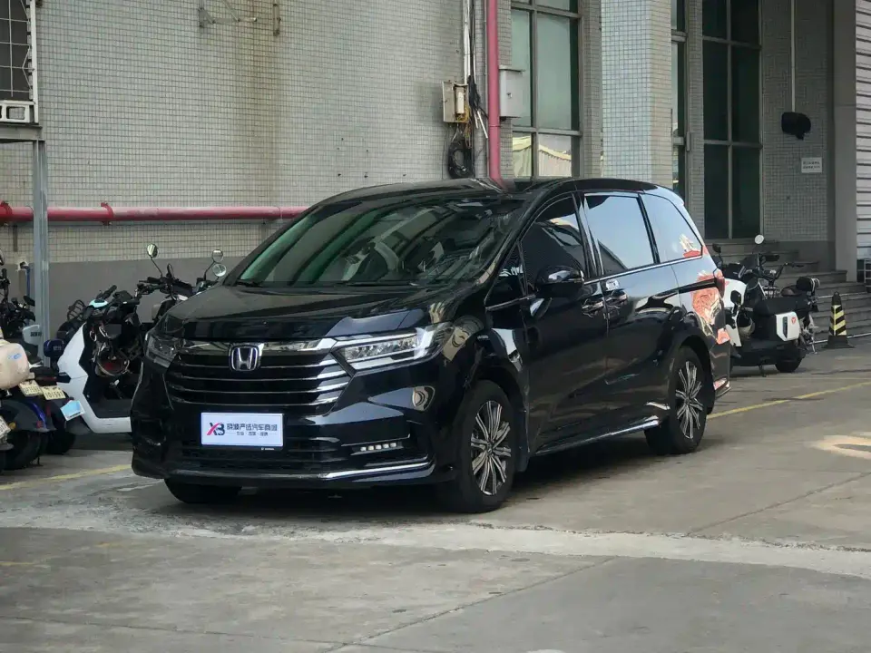 Honda Odyssey 2.0L e:HEV Sharp·Smart Edition 2025