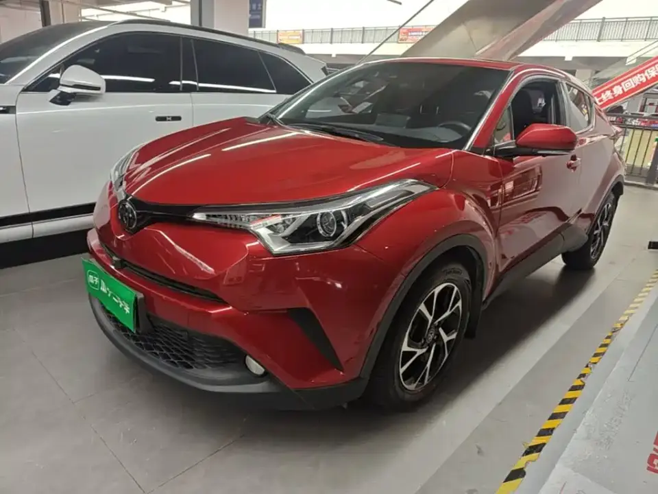 Toyota C-HR Model 2.0L Leading 2020