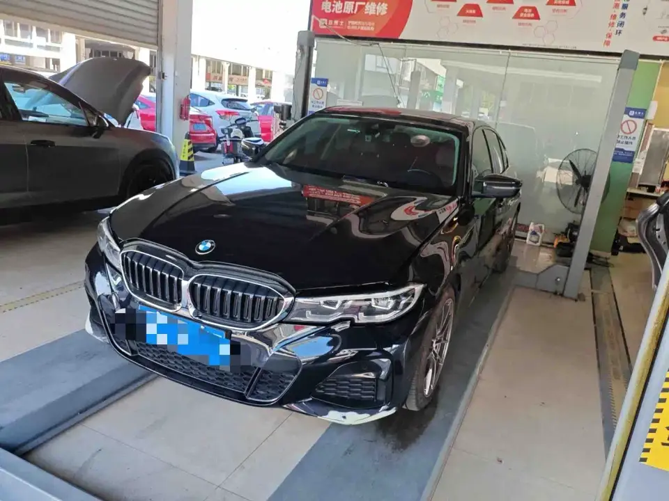 BMW 3 Series 325i M Sport Package 2022