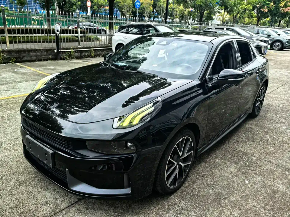 Lynk & Co 03 2.0TD Auto Jin Champion Edition 2021