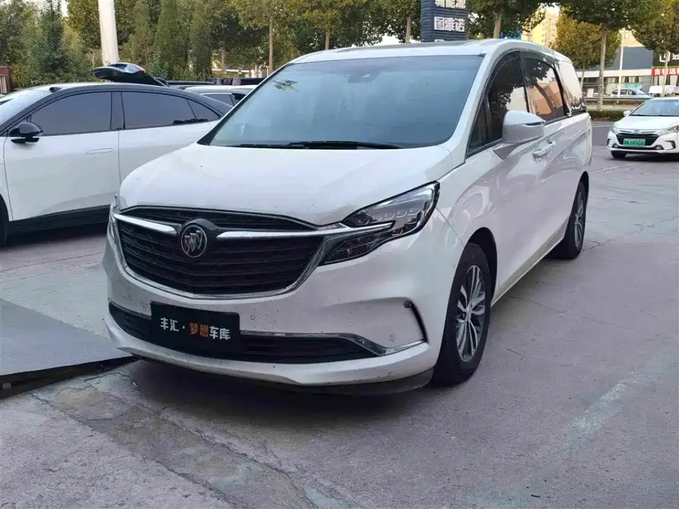 Buick GL8 ES Landmark 653T Premium 2022