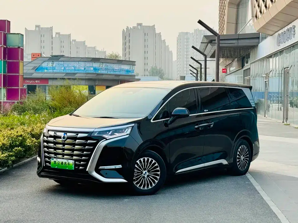 Denza D9 DM-i 970 AWD Flagship 2023