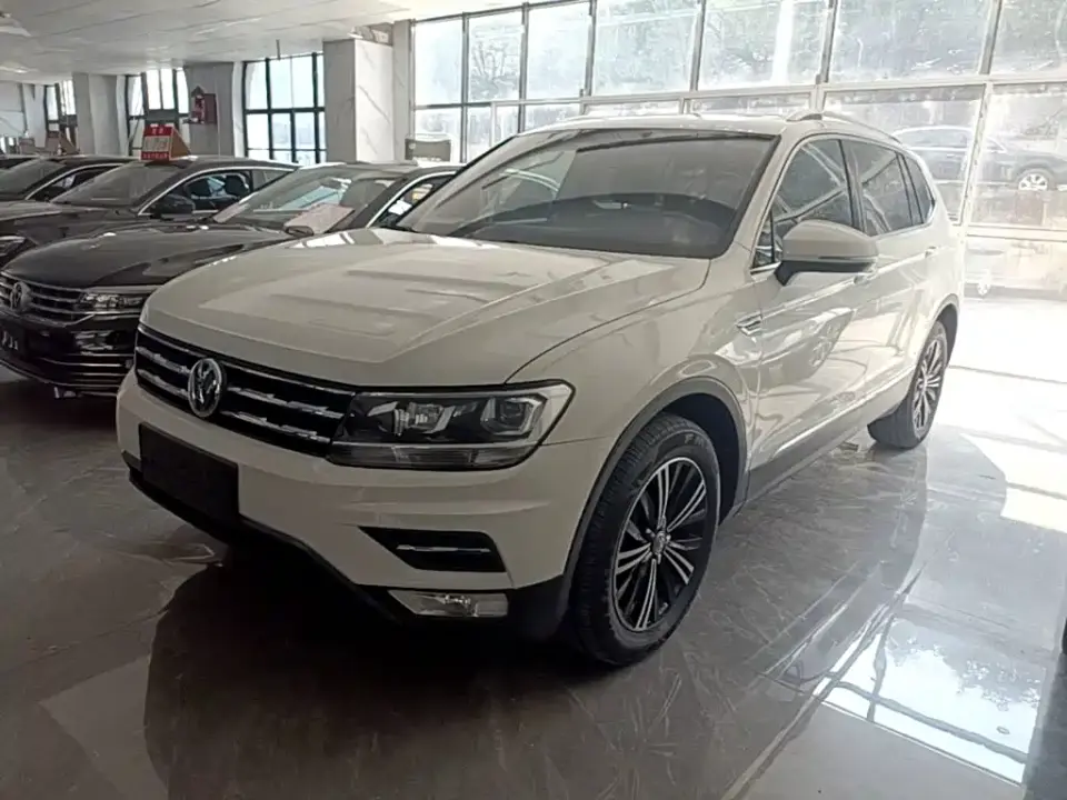 Volkswagen Tiguan L Facelift 330TSI Auto 2WD Panorama Comfort China VI 2020