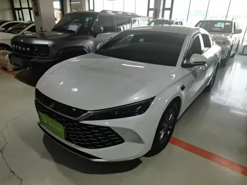 BYD Qin L DM-i Smart Drive Edition 80KM Leading 2025