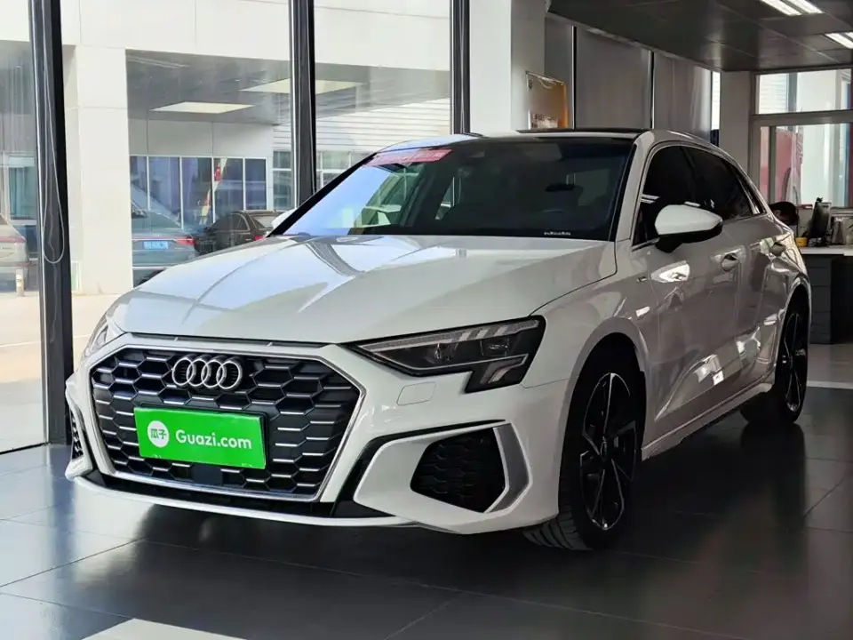 Audi A3 Model Sportback 35 TFSI Fashion Sport 2024
