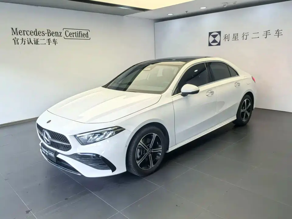 Mercedes-Benz A-Class A 200 L Fashion Edition 2025