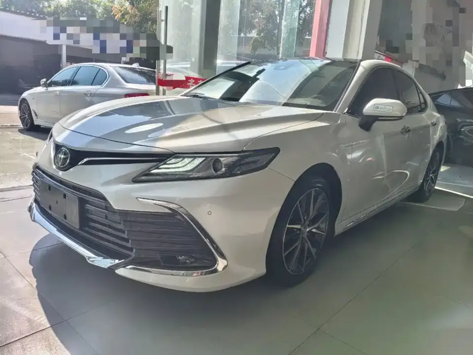Toyota Camry 2.5G Luxury Edition 2024