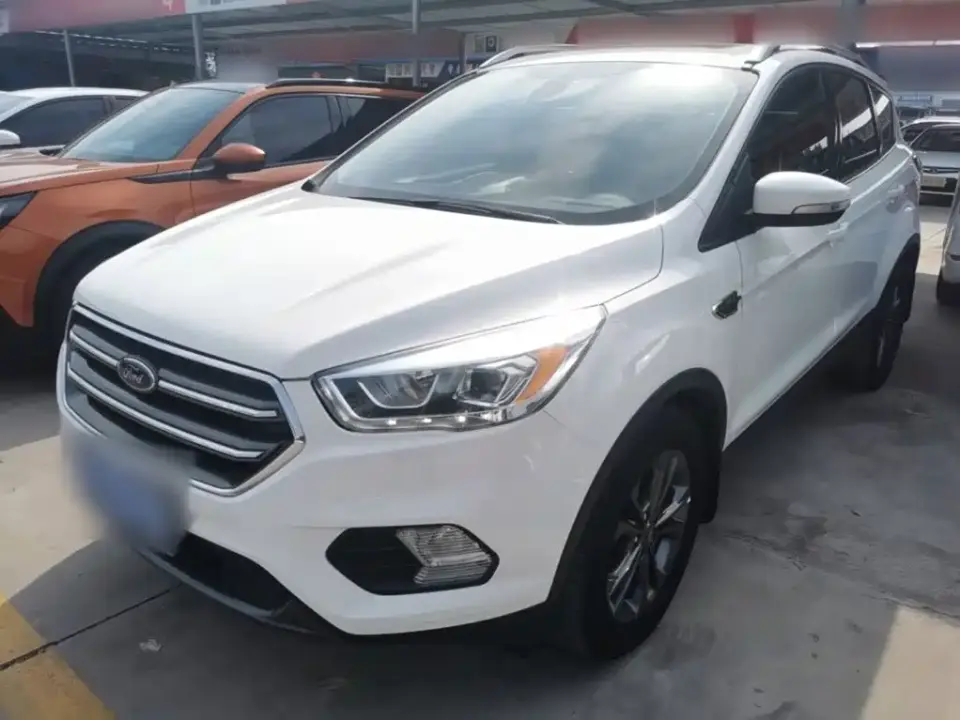 Ford Kuga EcoBoost 180 2WD Platinum Wing Edition China VI 2020