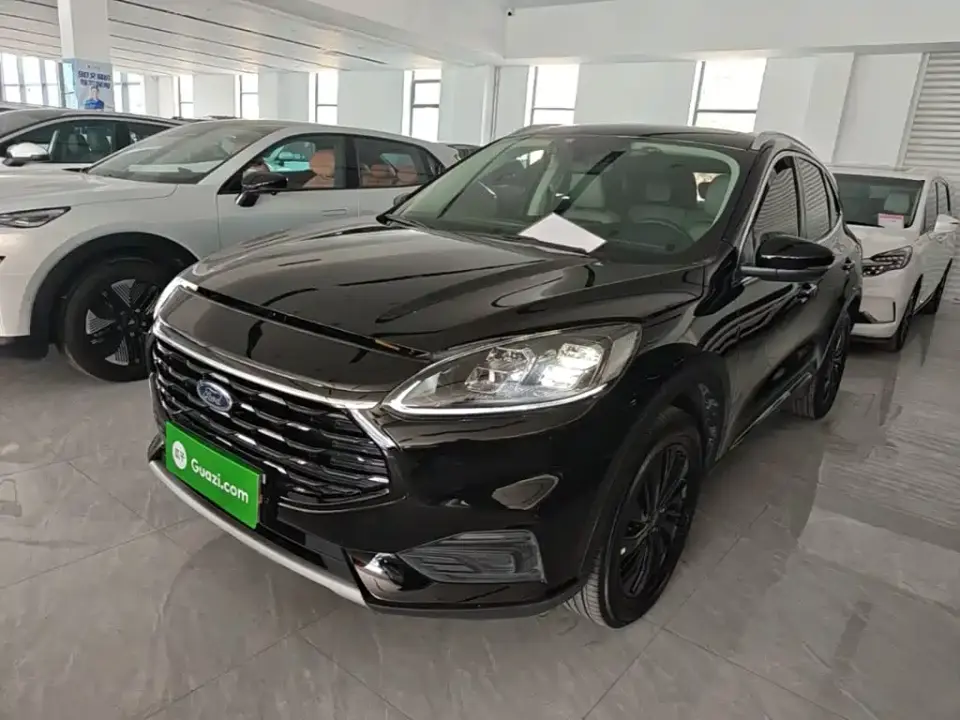 Ford Escape Model EcoBoost 245 2WD Premium Edition 2023